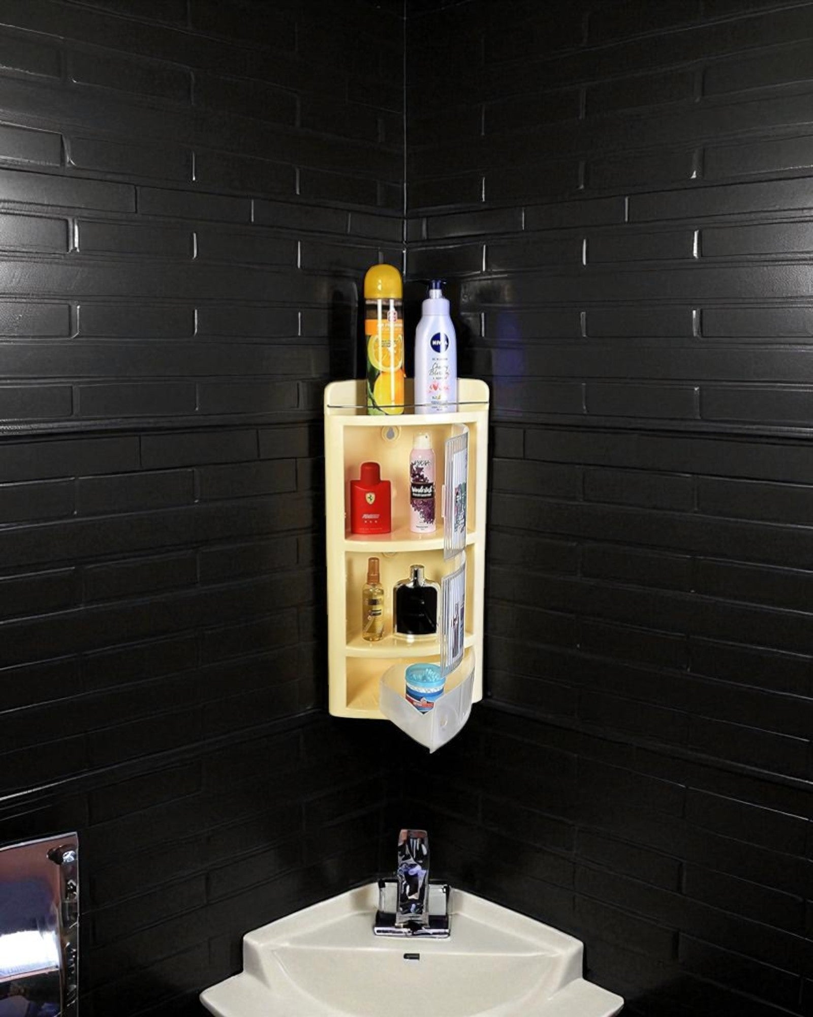 Corner Storage - Kia