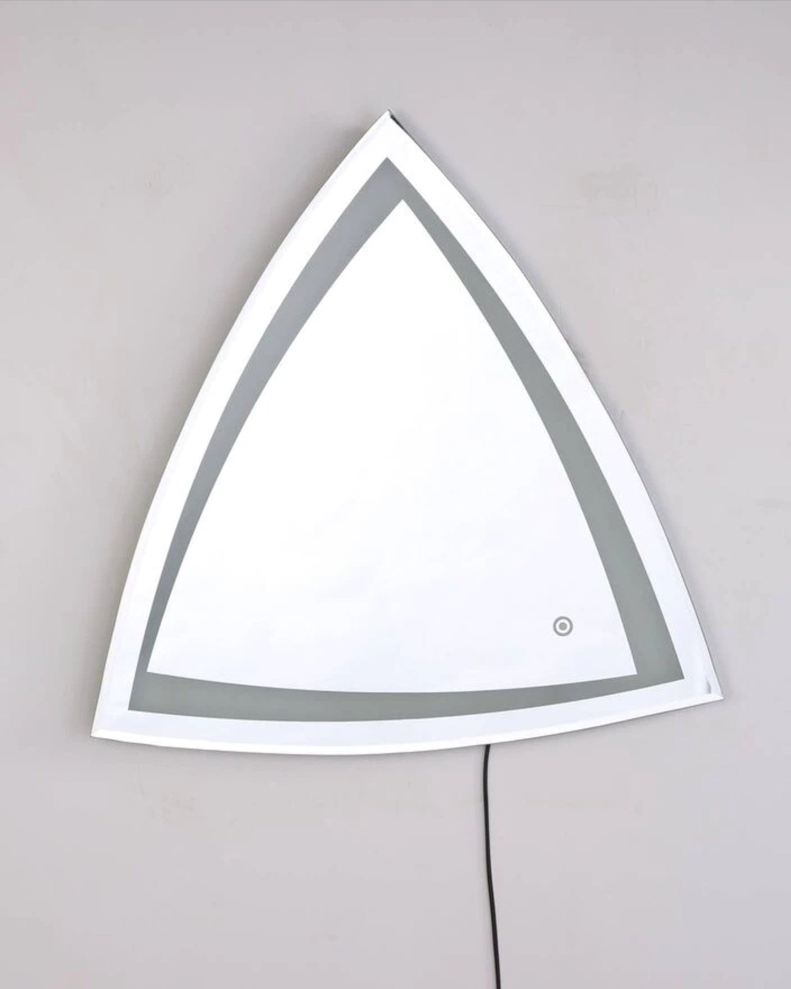 LED 16